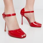 FRANCESCO RUSSO - Czerwone szpilki z lakierowanej skóry kolor Czerwony / Bordowy