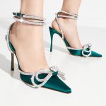 MACH&MACH - Zielone szpilki z kryształową kokardą kolor Zielony