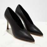 MANOLO BLAHNIK - Czarne szpilki Erminda kolor Czarny