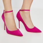 MANOLO BLAHNIK - Różowe szpilki z zamszu BB Strap kolor Różowy / Fioletowy