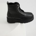 Answear Lab Botki skórzane damskie kolor czarny na platformie kolor czarny