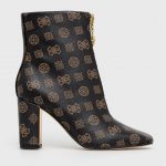 Guess Botki damskie kolor brązowy na słupku kolor brązowy