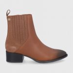 Tommy Hilfiger Botki damskie kolor brązowy na słupku kolor brązowy