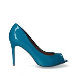 Czółenka niebieskie peep toe na szpilce kolor niebieski.