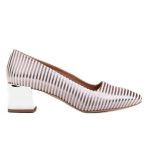 Marco Shoes Eleganckie czółenka z obcasem w powłoce metalicznej srebrny kolor Srebrny.