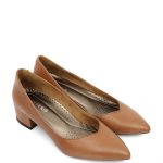 Skórzane czółenka w kolorze brązowym kolor brown.