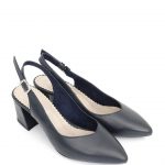 Skórzane czółenka w kolorze ciemnogranatowym kolor blue.