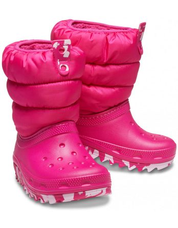 Crocs Kozaki zimowe "Classic Neo Puff" w kolorze różowym rozmiar: 20/21 kolor pink