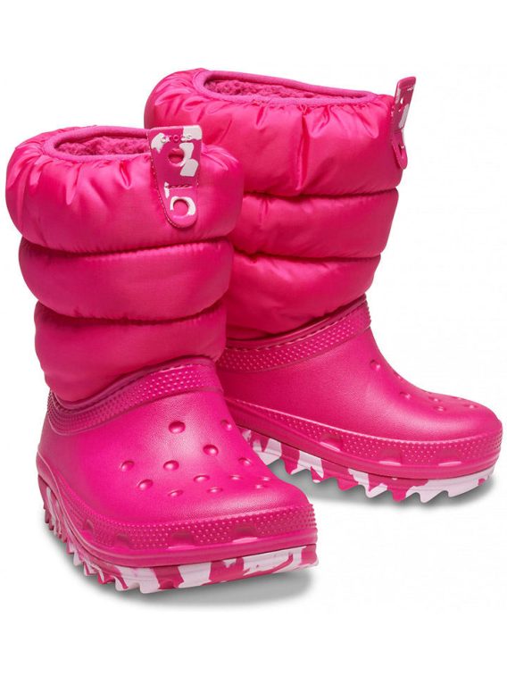 Crocs Kozaki zimowe "Classic Neo Puff" w kolorze różowym rozmiar: 20/21 kolor pink