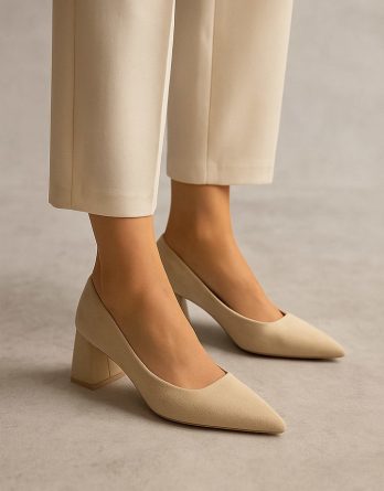 Bellucci Czółenka w kolorze beżowym rozmiar: 38 kolor beige.