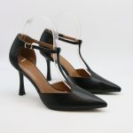 Bellucci Czółenka w kolorze czarnym rozmiar: 40 kolor black.