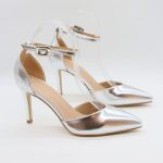 Bellucci Czółenka w kolorze srebrnym rozmiar: 40 kolor silver.