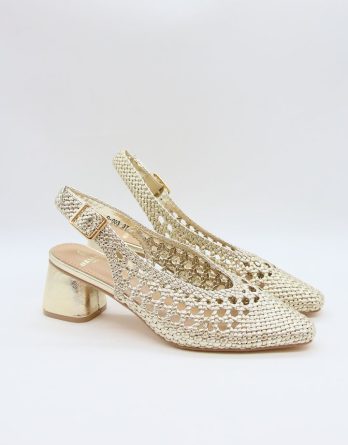 Bellucci Czółenka w kolorze złotym rozmiar: 39 kolor gold.