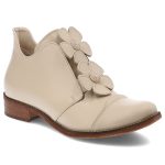 Beżowe Półbuty Armodo Modne Obuwie Damskie Z Kwiatami kolor beżowy