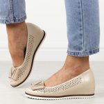 Beżowe ażurowe czółenka damskie na koturnie M.Daszyński Sa199-6 kolor Beżowy.