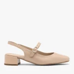 Beżowe czółenka na niskim klocku kolor Beżowy.