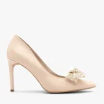 Beżowe czółenka na szpilce z odpinaną kokardą kolor Beżowy.