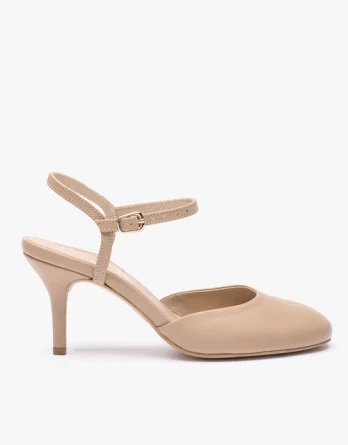 Beżowe czółenka slingback bez pięty ze skóry licowej kolor Beżowy.