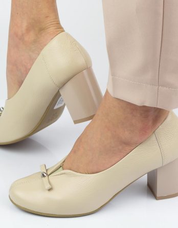 Beżowe skórzane Polskie czółenka damskie Aga 9608 kolor Beżowy.