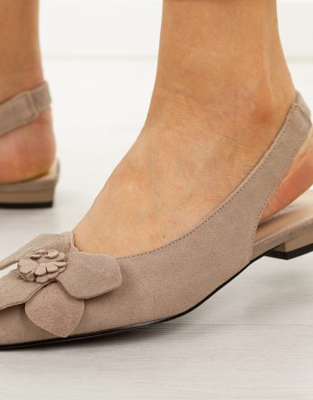 Beżowe skórzane czółenka damskie Vinceza 66951 kolor Beżowy.