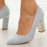 Błękitne zamsz Polskie czółenka damskie Suzana 852 kolor Błękitny.