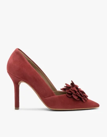 Bordowe czółenka na szpilce z kwiatem kolor Bordowy.