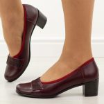 Bordowe skórzane Polskie czółenka damskie na obcasie Gregors 1048 kolor Bordowy.