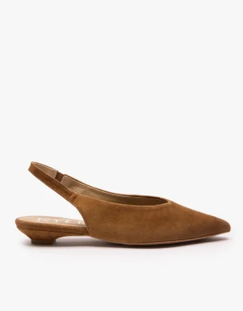 Brązowe czółenka slingback w szpic kolor Brązowy.