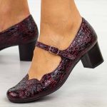 Brązowe skórzane Polskie czółenka damskie na obcasie Gregors 1103 kolor Brązowy.