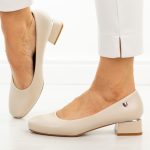 Cieliste czółenka damskie na obcasie Sergio Leone Pb417 kolor Cielisty.