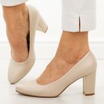 Cieliste czółenka damskie na słupku Sergio Leone Pb131 kolor Cielisty.