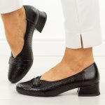 Czarne ażurowe czółenka damskie na obcasie M.Daszyński Sa279-5 kolor Czarny.