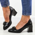 Czarne czółenka damskie na słupku DiA 870-48 kolor Czarny.