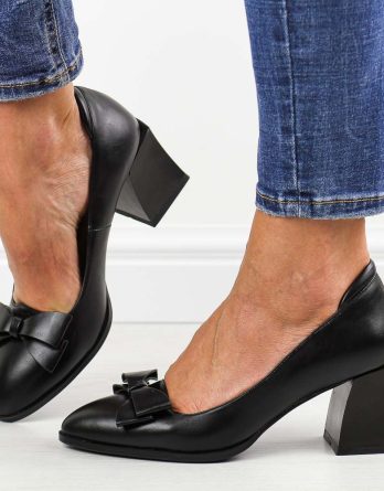 Czarne czółenka damskie na słupku DiA 870-48 kolor Czarny.