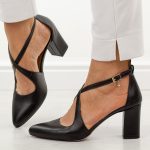 Czarne lico skórzane czółenka damskie na słupku Prestige 2045/obl kolor Czarny.