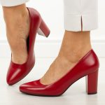 Czerwone czółenka damskie na słupku Sergio Leone Pb131 kolor Czerwony.