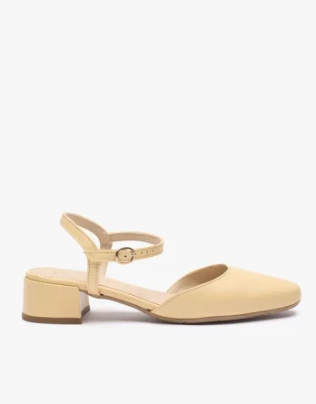Jasnożółte czółenka slingback na niskim słupku kolor Żółty.