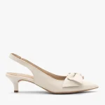 Kremowe czółenka damskie slingback na kaczuszce kolor Beżowy.