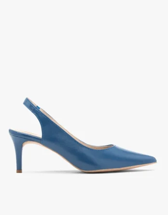 Niebieskie czółenka typu slingback kolor Niebieski.