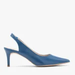 Niebieskie czółenka typu slingback kolor Niebieski.