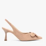 Różowe czółenka bez pięty slingback z kwiatem kolor Różowy.