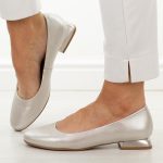 Srebrne skórzane czółenka damskie M.Daszyński Ol51-1 kolor Srebrny.