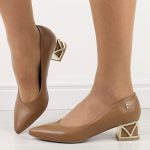 Toffi skórzane Polskie czółenka damskie na obcasie Prestige 2230 kolor Brązowy.