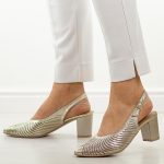 Złote C skórzane Polskie czółenka damskie Deoni D136A kolor Złoty.