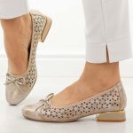 Złote ażurowe czółenka damskie na obcasie M.Daszyński Sa285-2 kolor Złoty.