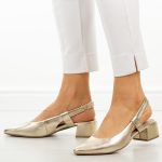 Złote skórzane czółenka damskie T.Sokolski 536 kolor Złoty.